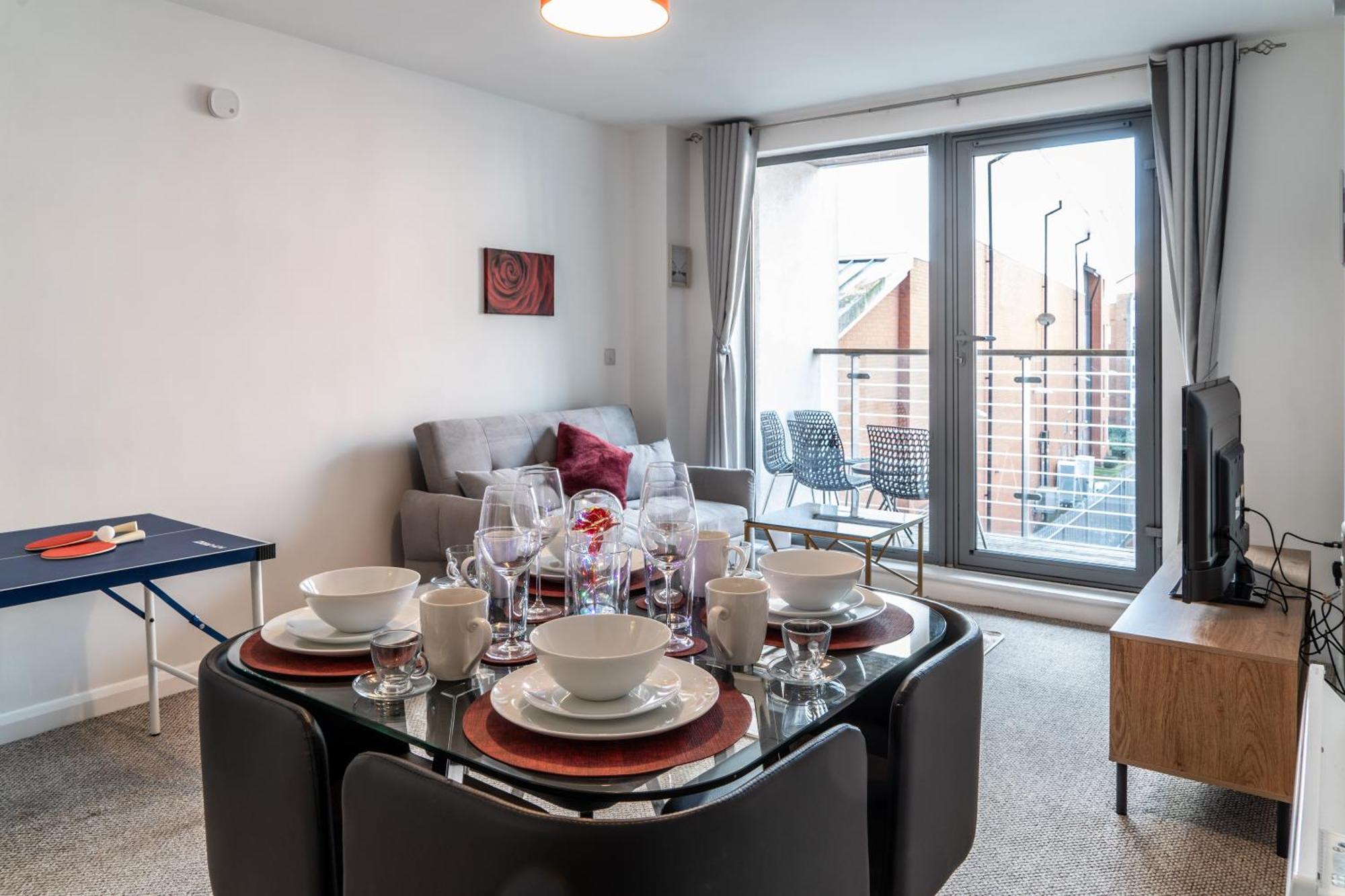 Central Suite Near Mailbox, King Bed, Ping Pong, Netflix, Sleeps 4 Birmingam Exterior foto
