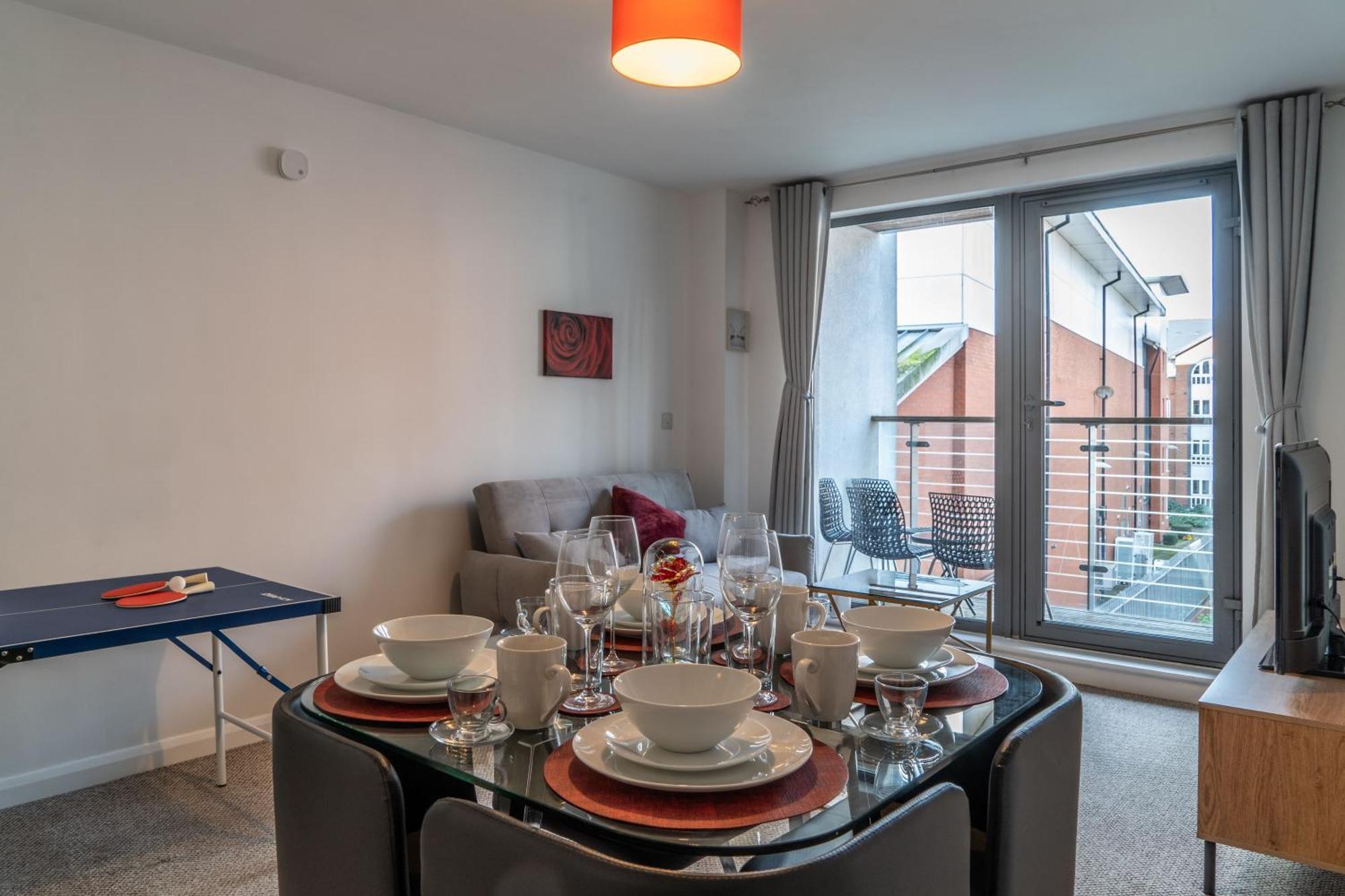 Central Suite Near Mailbox, King Bed, Ping Pong, Netflix, Sleeps 4 Birmingam Exterior foto