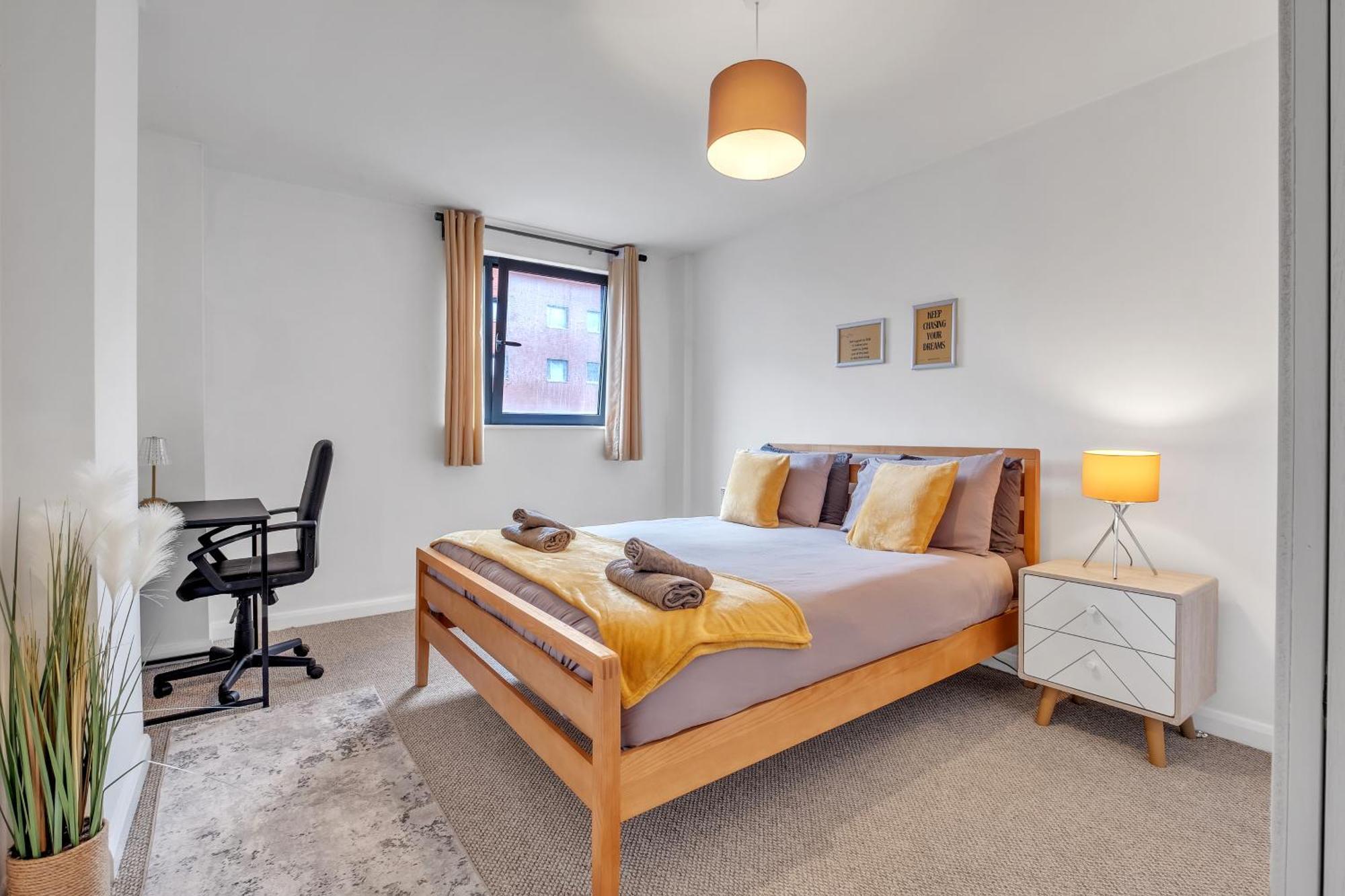 Central Suite Near Mailbox, King Bed, Ping Pong, Netflix, Sleeps 4 Birmingam Exterior foto